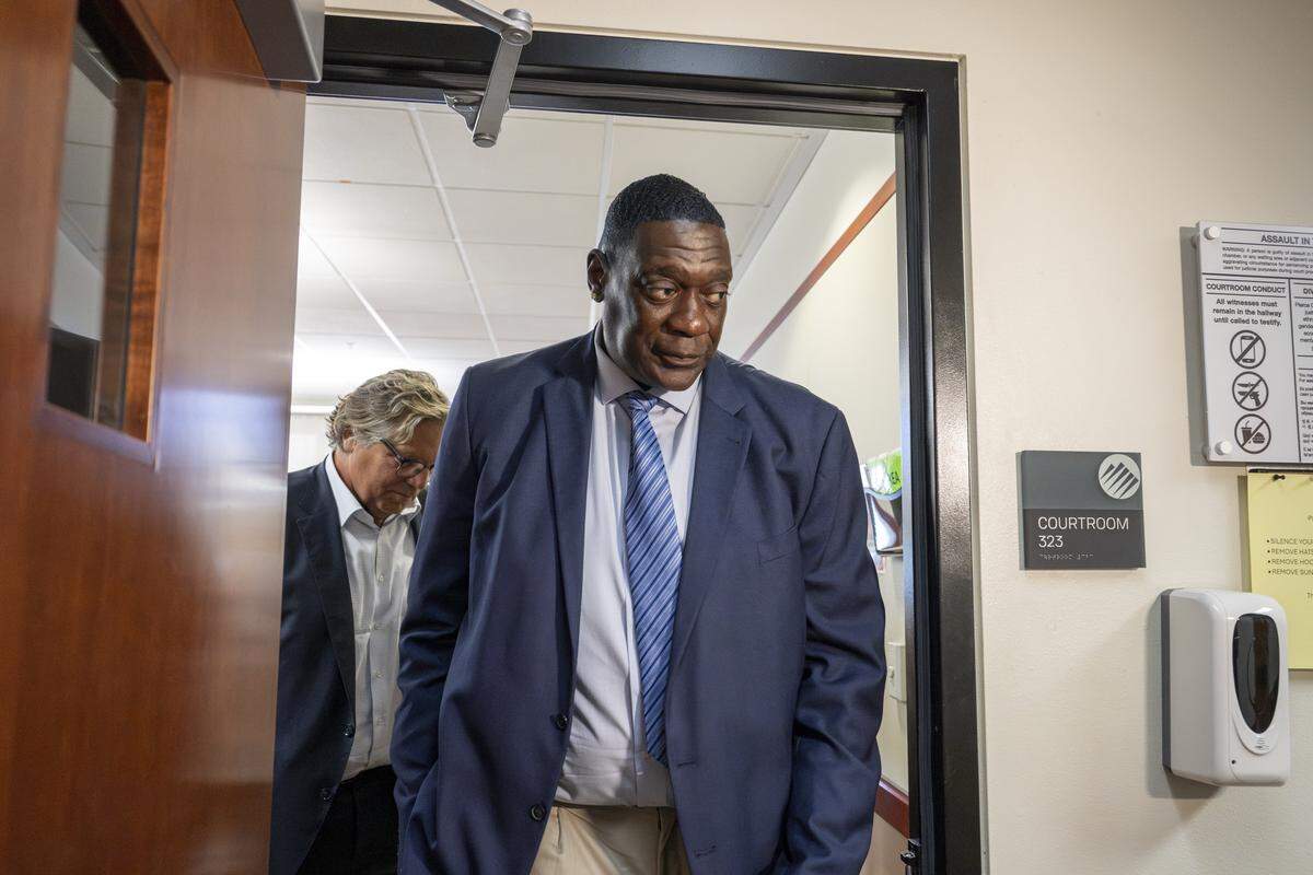 Former NBA star Shawn Kemp exits the courtroom after his sentencing hearing on Friday, Aug. 22, 2025, at Pierce County Superior Court in Tacoma, Wash. Kemp did not receive any jail time, and was instead ordered to 30 days of electronic home monitoring and a year of community custody, along with 240 hours of community service, to be served primarily in Tacoma and Pierce County.