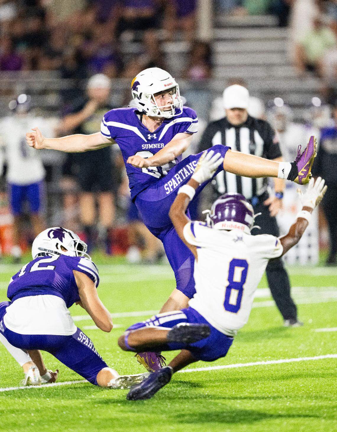 Sumner place kicker Austin Ferencz (88) kicks the game-winning field goal in overtime against Lake Stevens at Sumner High School, on Friday, Sept. 6, 2024, in Sumner, Wash.