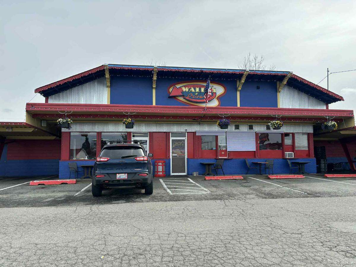 A picture of Wally’s Drive-In near State Route 410 on March 23, 2026. The beloved burger restaurant is up for sale, along with its sister restaurant, Wally’s Chowder House in Des Moines, Washington.