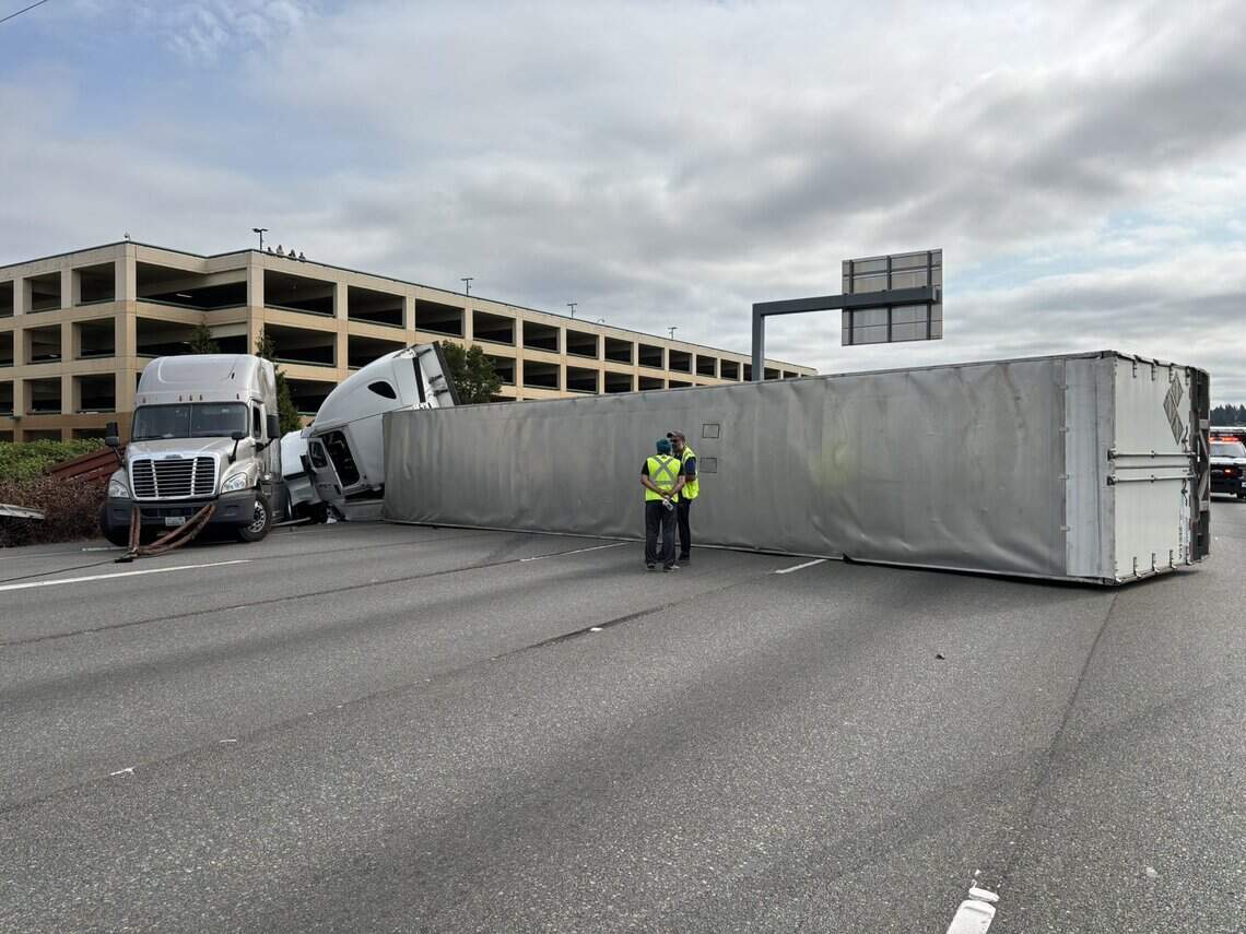 I-5 reopening after semi-truck crash caused backup near Fife | Tacoma ...