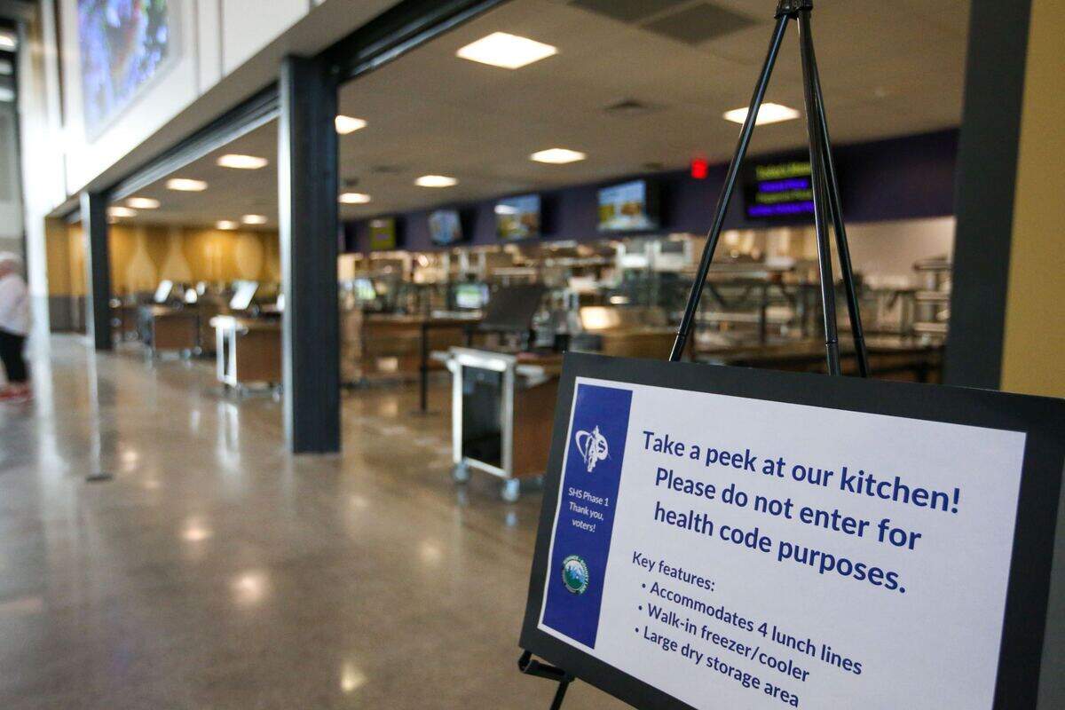 The Sumner-Bonney Lake School District held a ribbon-cutting ceremony Wednesday, May 17, for its new $37.8 million building at Sumner High.