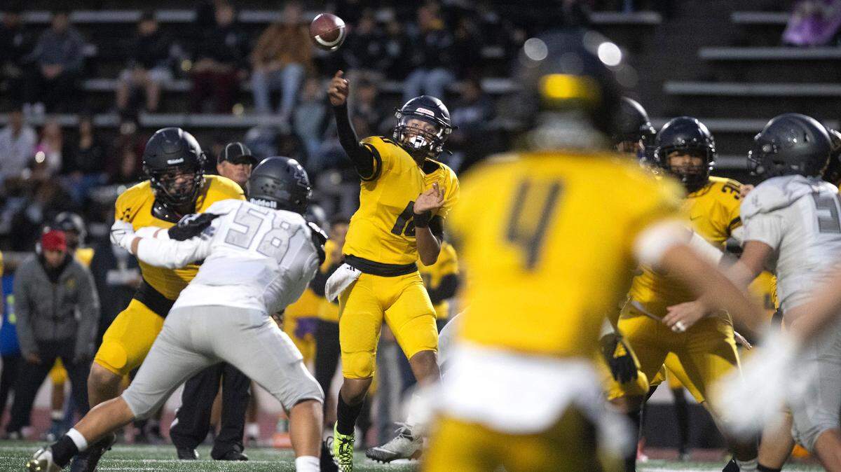 ‘Bigger, faster, stronger’: Four-star Lincoln QB Sione Kaho poised for sophomore breakout