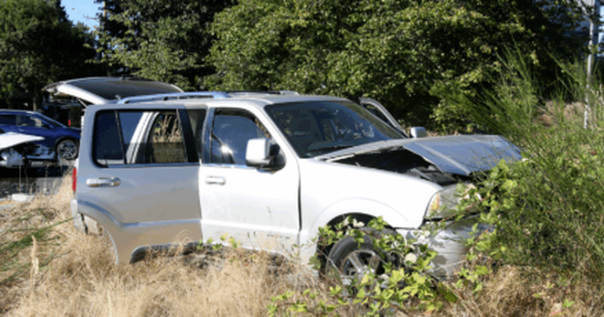 A Lincoln Continental Aviator was involved in a crash with a Tacoma police car at the intersection of South 56th and South Cheyenne streets on Aug. 28, 2020.