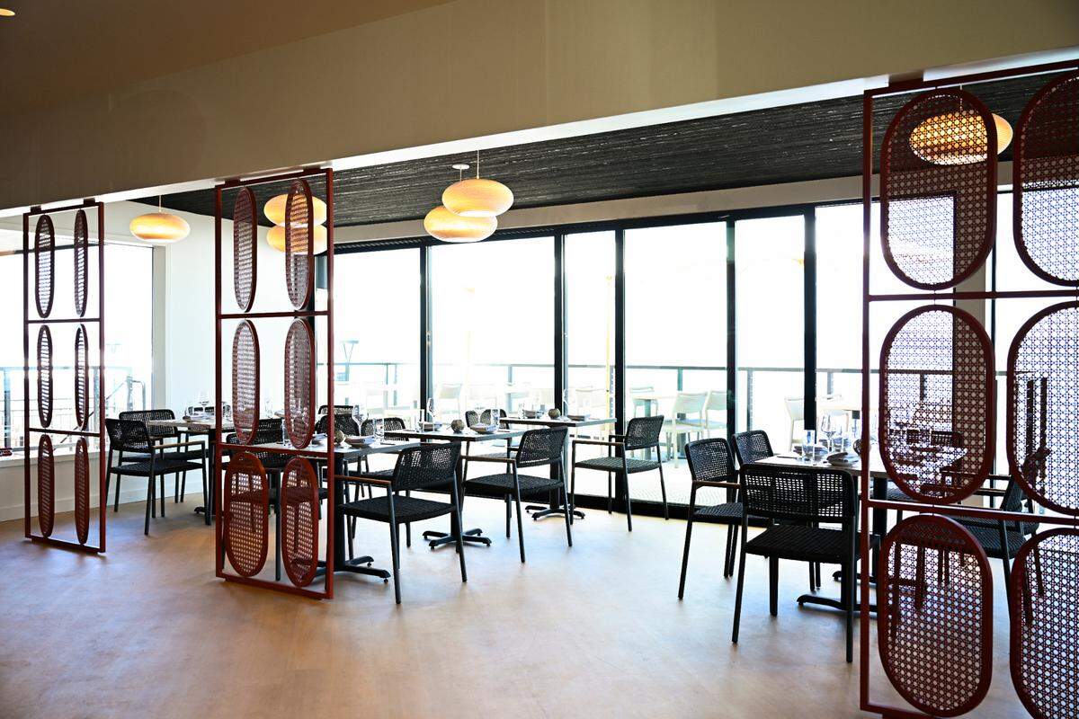 Woven Seafood and Chophouse boasts a stellar view of Commencement Bay from just about anywhere in the restaurant, including the bar and lounge.