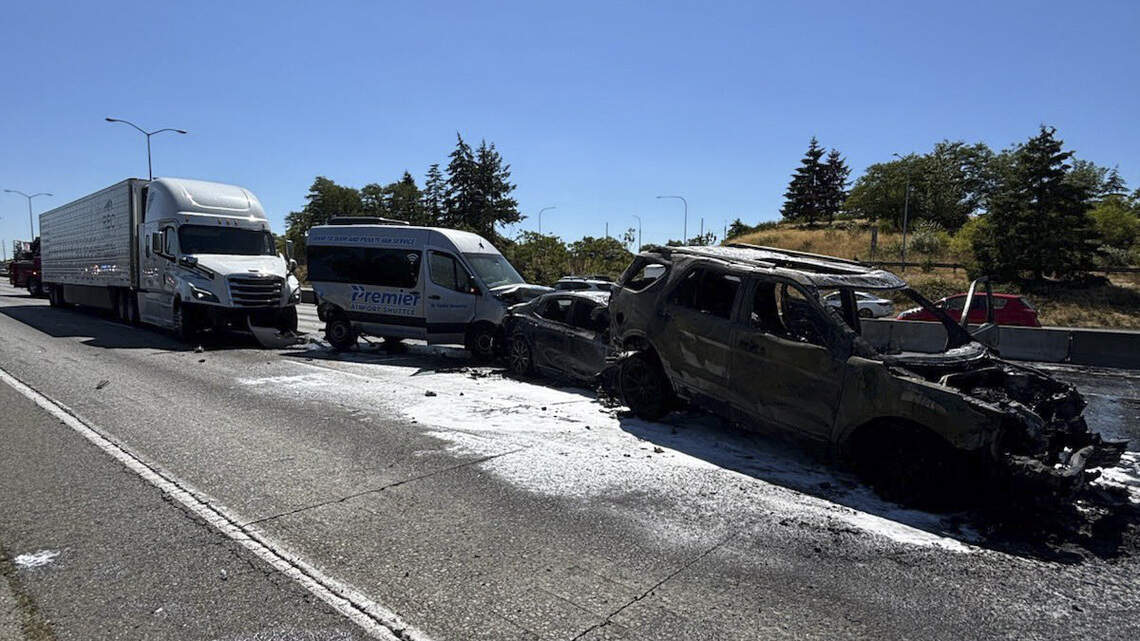 Northbound I-5 closed following semi collision Friday afternoon