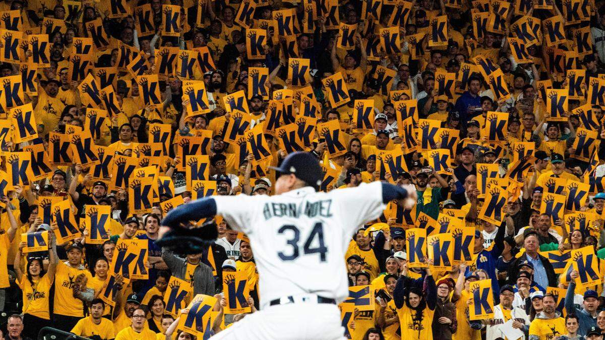 Felix Hernandez pitches in the first inning. The Seattle Mariners played the Oakland Athletics in a MLB baseball game at T-Mobile Park in Seattle, Wash., on Thursday, Sept. 26, 2019.