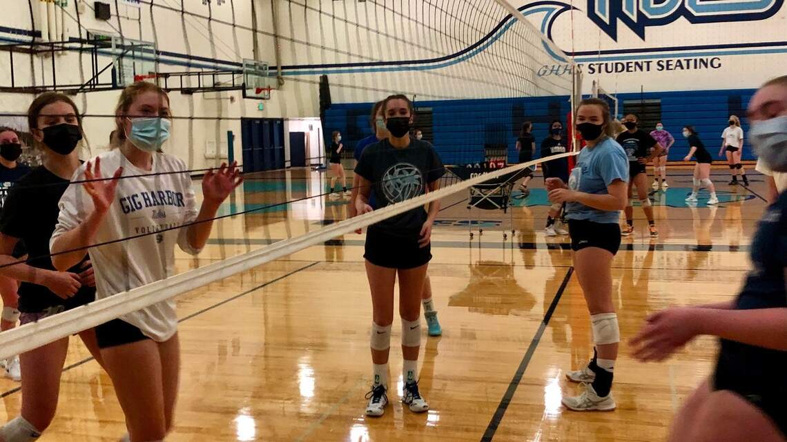 Gig Harbor volleyball ready for shortened winter season