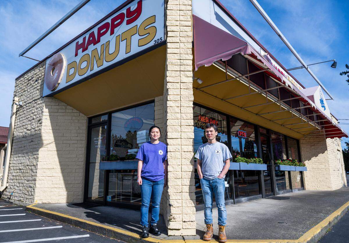Jack Yam and Orn Chan bought the shop at 305 2nd St. NE in Puyallup from a retiring couple in 2008, renaming it Happy Donuts after Yam’s former business in California. The 1950s-era building was originally part of the California-based Winchell’s Donut House empire.