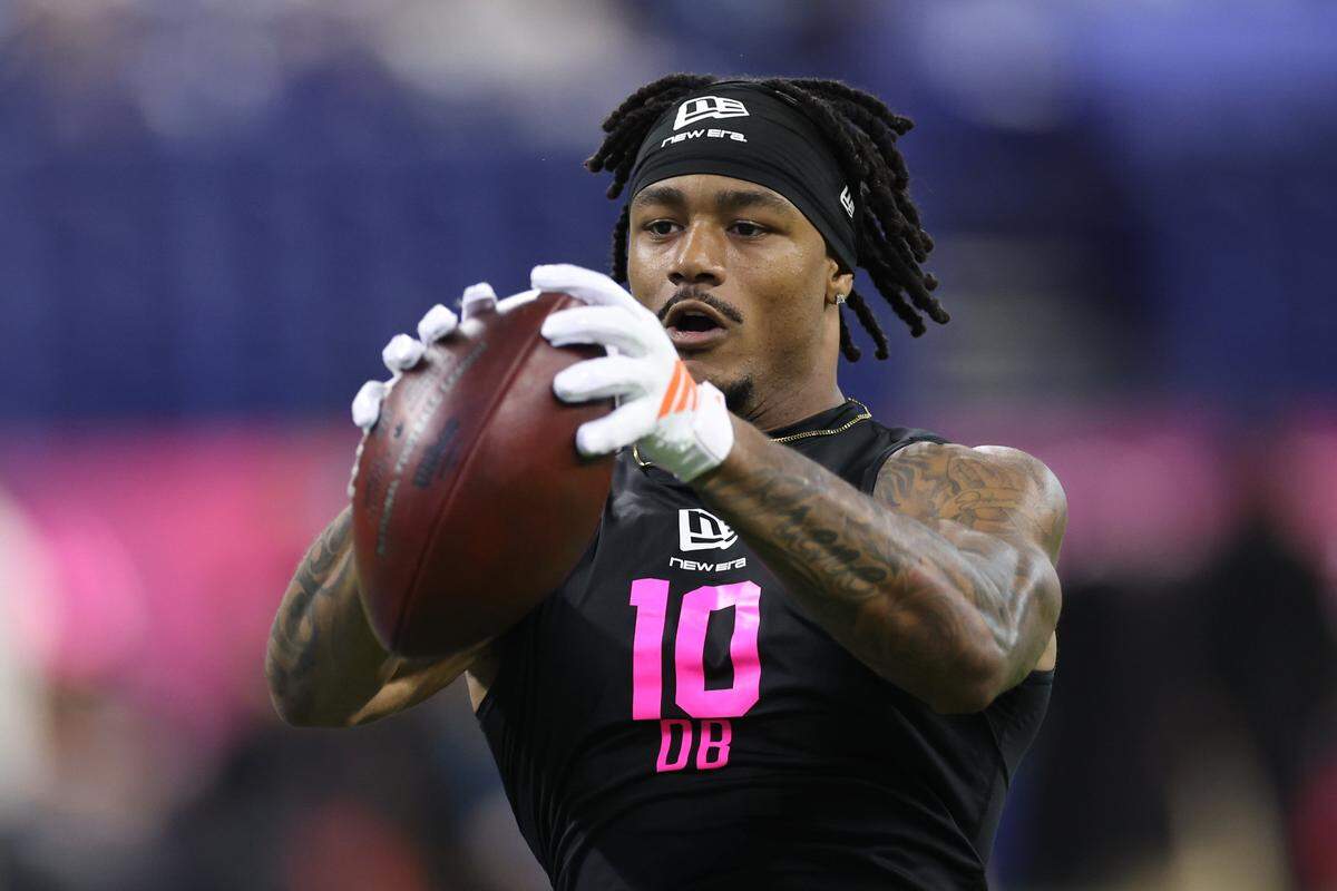 INDIANAPOLIS, INDIANA - FEBRUARY 27: Andre Fuller of the Toledo Rockets participates in a drill during the 2026 NFL Scouting Combine at Lucas Oil Stadium on February 27, 2026 in Indianapolis, Indiana. (Photo by Stacy Revere/Getty Images)