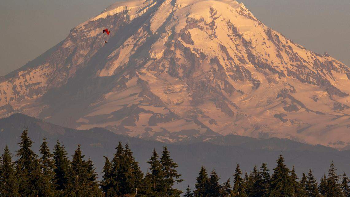 What would an airport in the shadow of Mount Rainier mean for the park and its visitors?