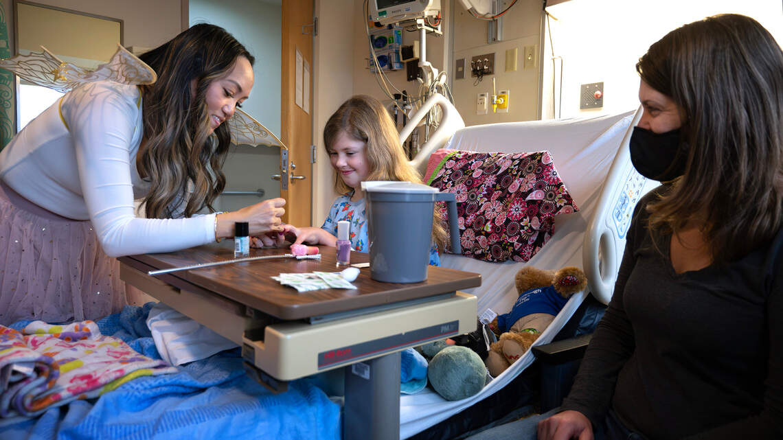 The Nail Fairy flies with joy at this children’s hospital. ‘I just want to be magic’