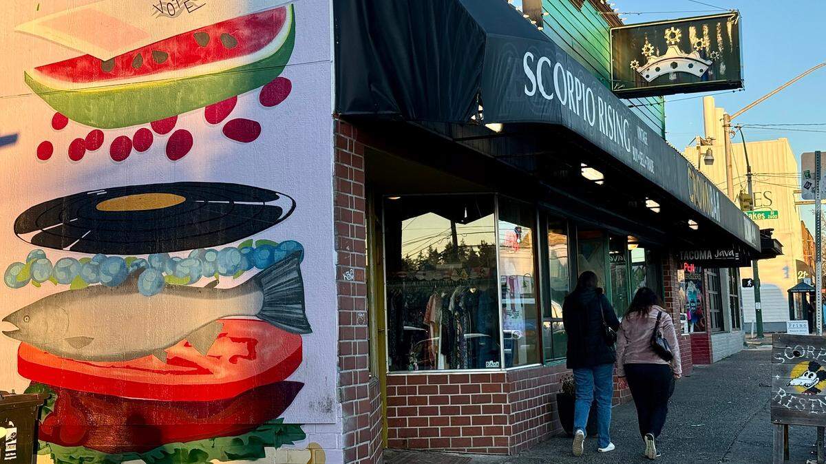 Kingfisher & Rye Tavern will replace Crown Bar at 2705 6th Ave. in Tacoma, Wash., shown with neighboring vintage shop Scorpio Rising on Feb. 24.