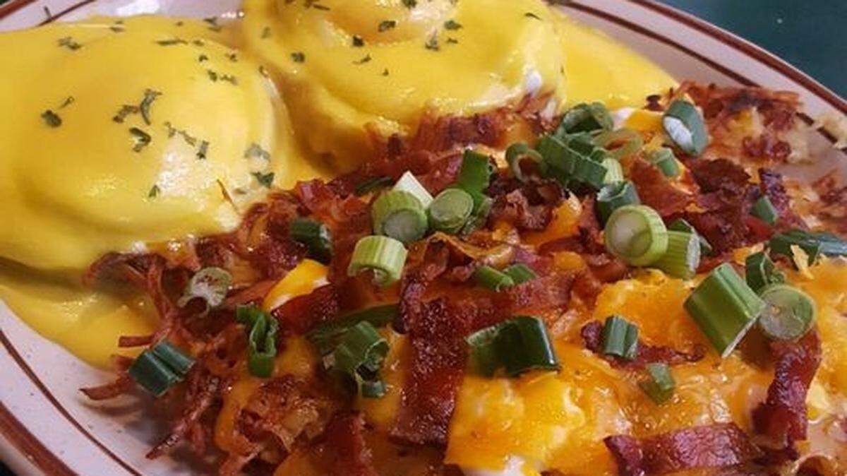 The Harvester served comfort food smothered in just about everything.