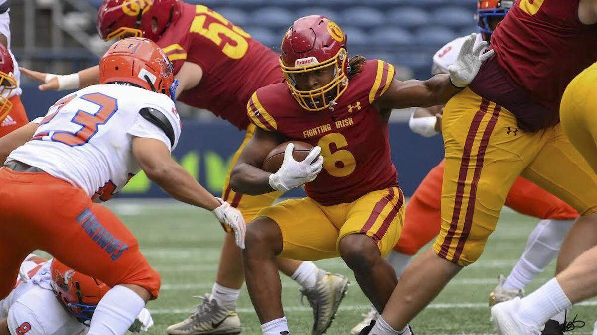 O’Dea running back Jason Brown (6) in a football game against Rainier Beach on Friday, Sept. 16, 2022 at Lumen Field in Seattle, Wash.