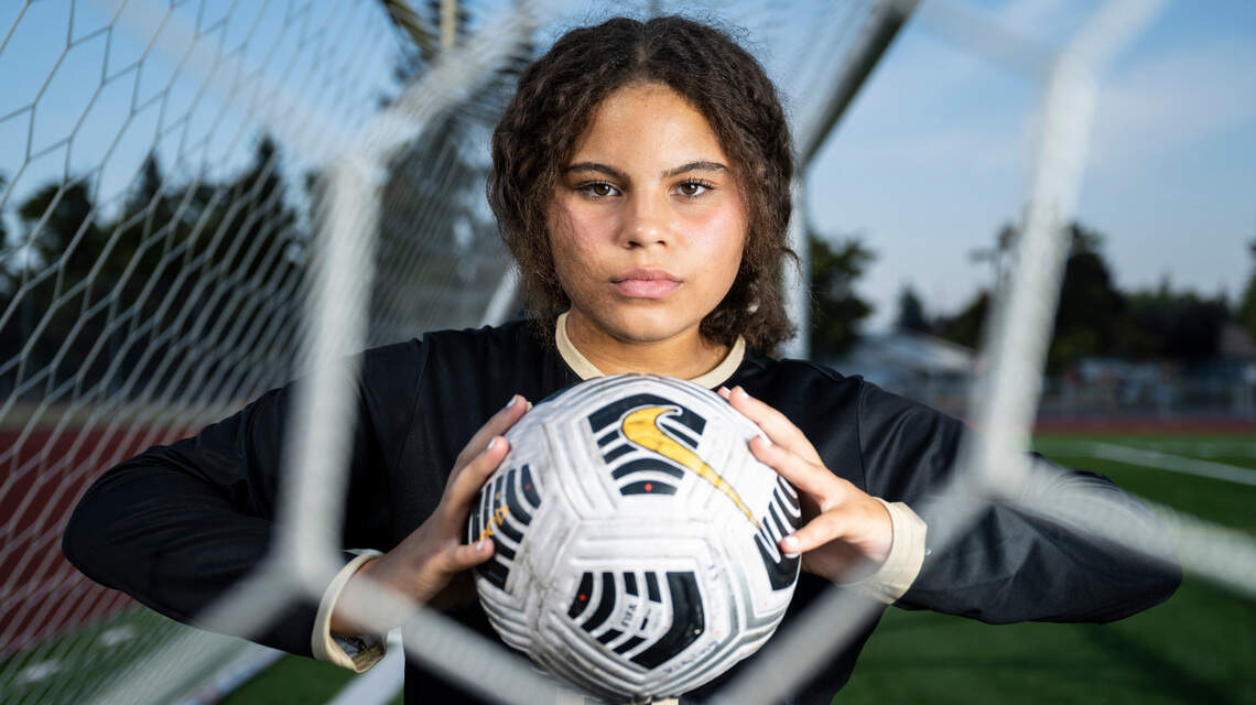 A rare condition put Puyallup’s Jamison in wheelchair. Now she’s starting for Vikings’ soccer team