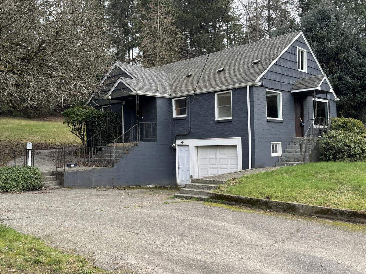 The Peninsula School District expected to close on a deal Jan. 29 to purchase a 0.63-acre property including a single-family home, pictured Tuesday, Jan. 27, 2026.