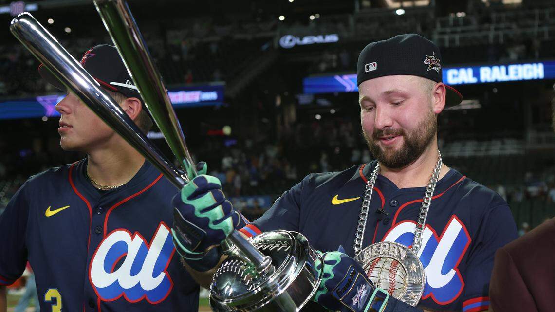 Experts on Cal Raleigh: ‘The single greatest first half a catcher has ever had’