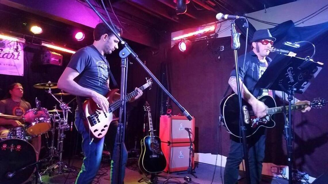Gig Harbor musicians play first home show