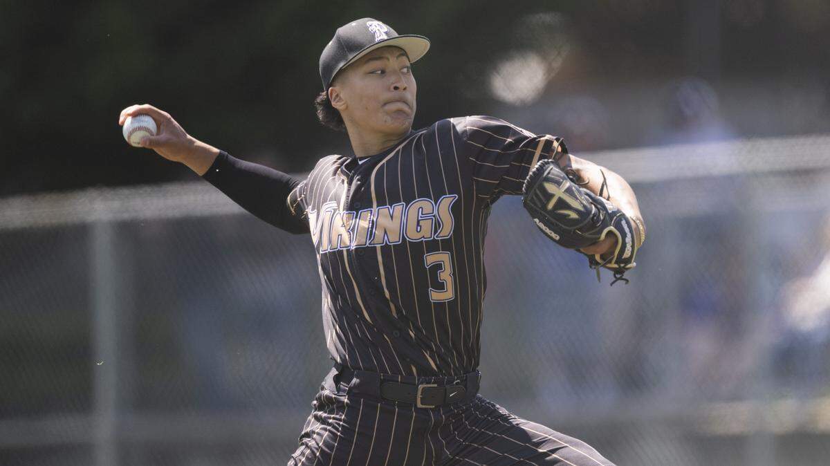 Puyallup’s Mason Pike (3) pitches against Moses Lake during the opening round of the 4A State tournament at Heritage Recreation Center, on Saturday, May 24, 2025, in Puyallup, Wash.