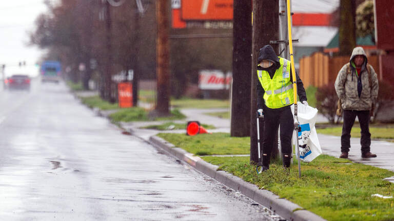 COVID left Washington’s roads a trashy mess. Here’s what the state’s doing to fix that