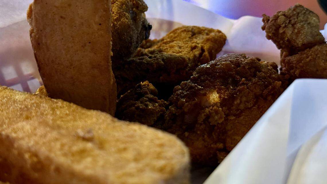 Are the chicken and jo’s at this Tacoma bar still the best under new owners?