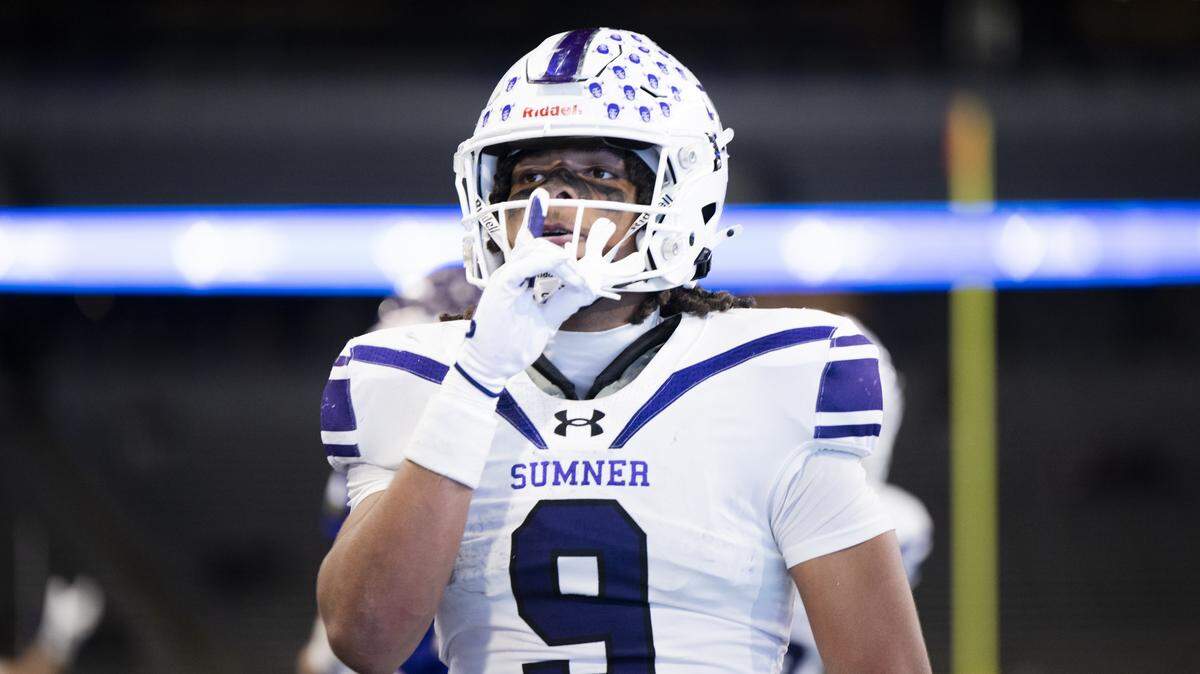 Sumner running back Lance McGee (9) reacts to a touchdown against Lake Stevens during the second quarter of the 4A State Championship game at Husky Stadium, on Saturday, Dec. 6, 2025, in Seattle.