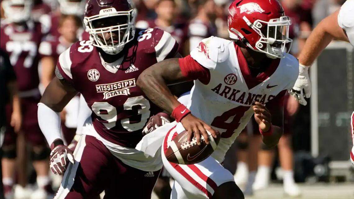 Finally, a defensive tackle: Seahawks take Mississippi State ‘dog’ Cameron Young, round 4