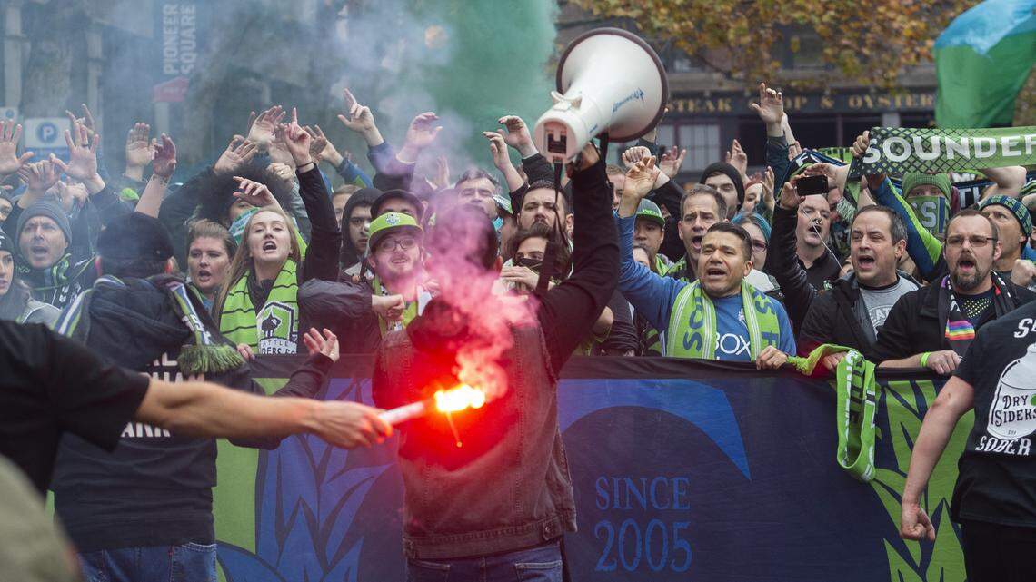What did Sounders players, coach Brian Schmetzer think of MLS Cup atmosphere?