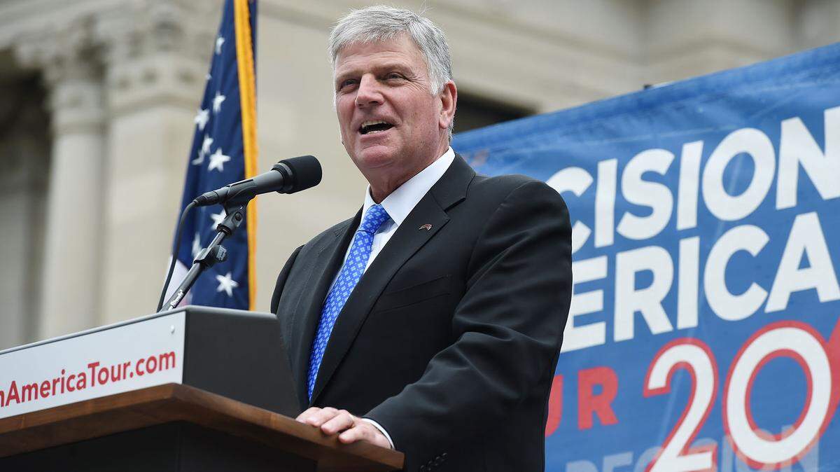 Christian evangelist Franklin Graham’s “Decision America” tour stops in Richland Aug. 7. The Pacific Northwest tour also is going to Tacoma and other sites in Washington and Oregon.