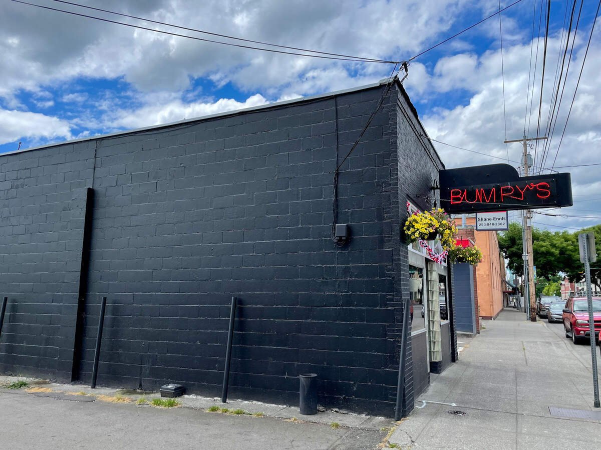 Bumpy’s Tavern in downtown Puyallup received a new fresh coat of paint in May 2022. The Puyallup Main Street Association helped pay for total expenses.