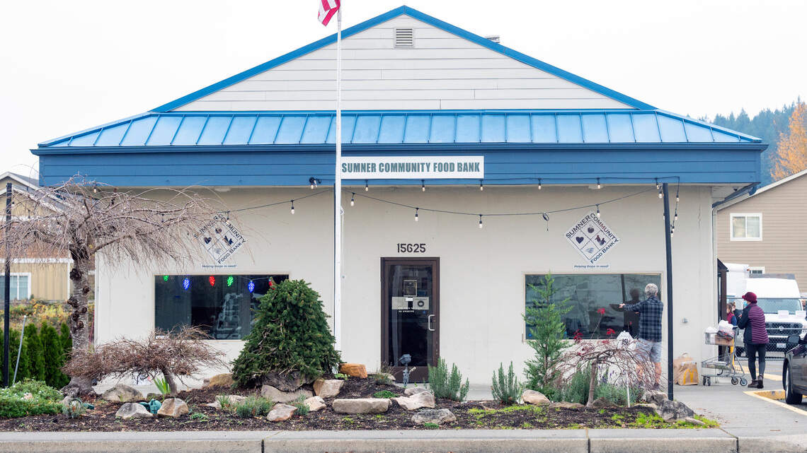 She stole money from Sumner food bank, but she won’t go to jail. Here’s her sentence