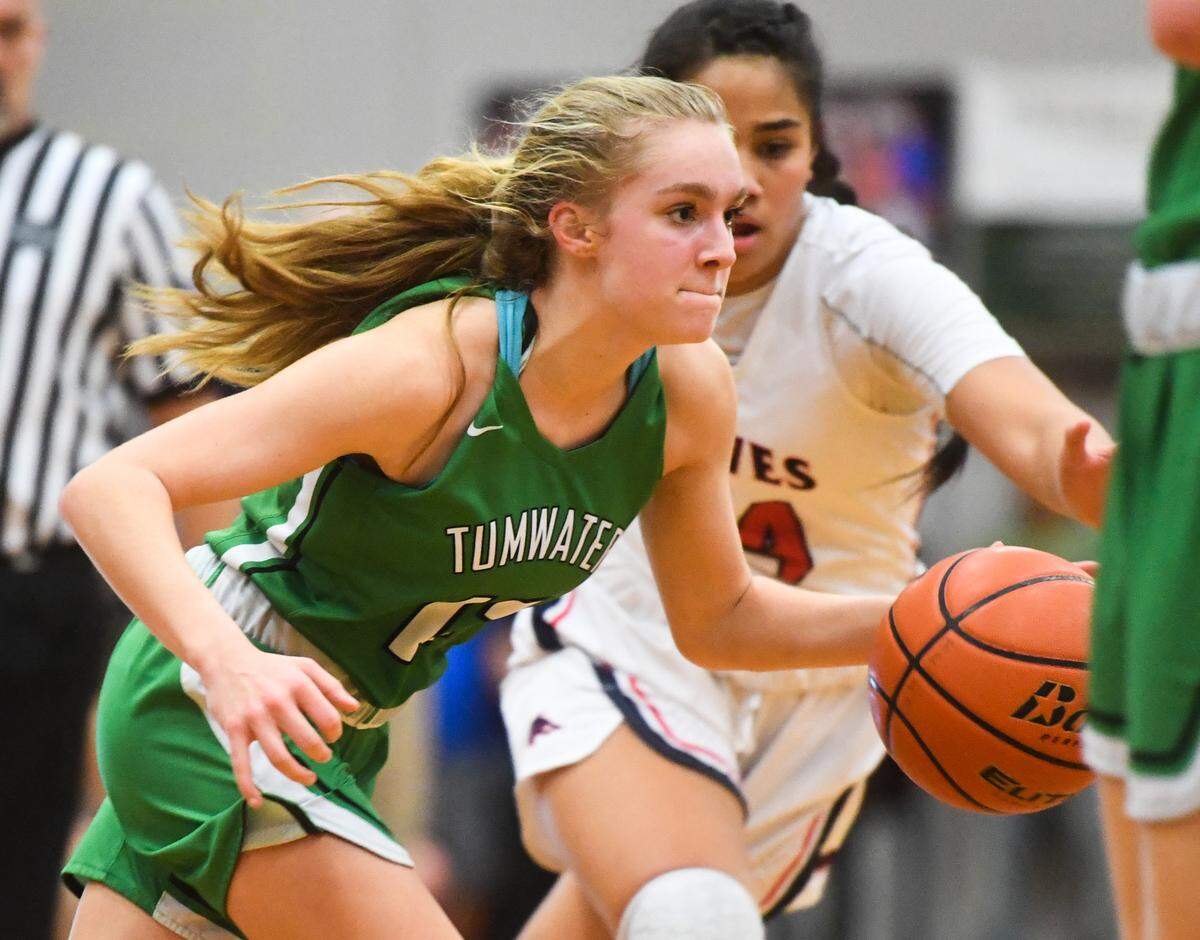 Tumwater’s Aubrey Amendala drives to the hoop during the fourth quarter. Black Hills played Tumwater in a basketball game at Black Hills High School in Olympia, Wash., on Friday, Jan. 24, 2020.