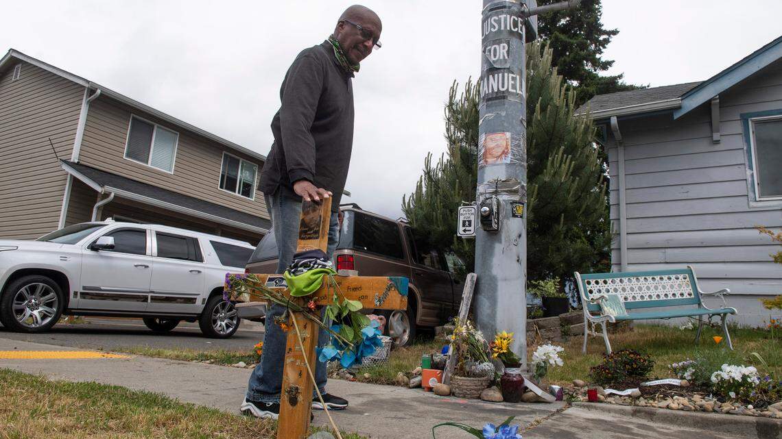 Live Updates: 3 Tacoma officers charged in death of Manny Ellis now booked into jail