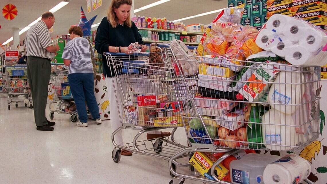 Plan to merge military commissaries is gaining traction despite frank critiques