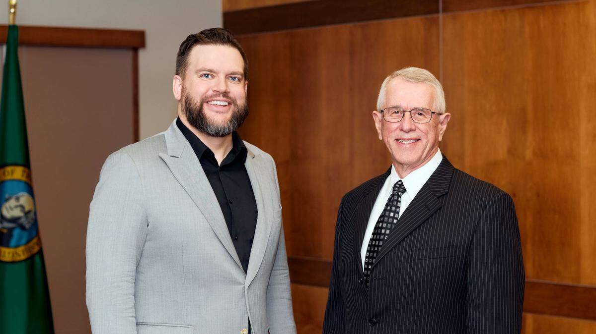 Geoff Bullock, (left) is Harborstone Credit Union’s president and CEO, and Michal Cann (right) leads Savi Financial Corp. Harborstone has announced an acquisition agreement with SaviBank and its parent company Savi Financial.