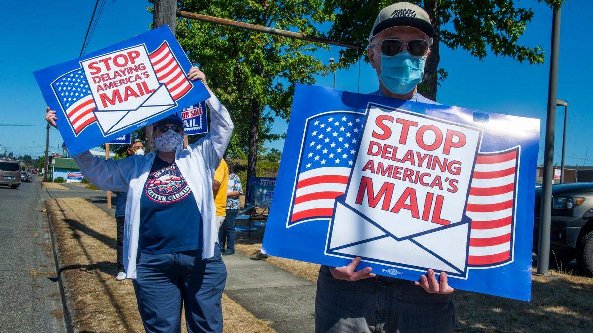 Postal workers protesting ahead of the 2020 election in Tacoma, Wash.