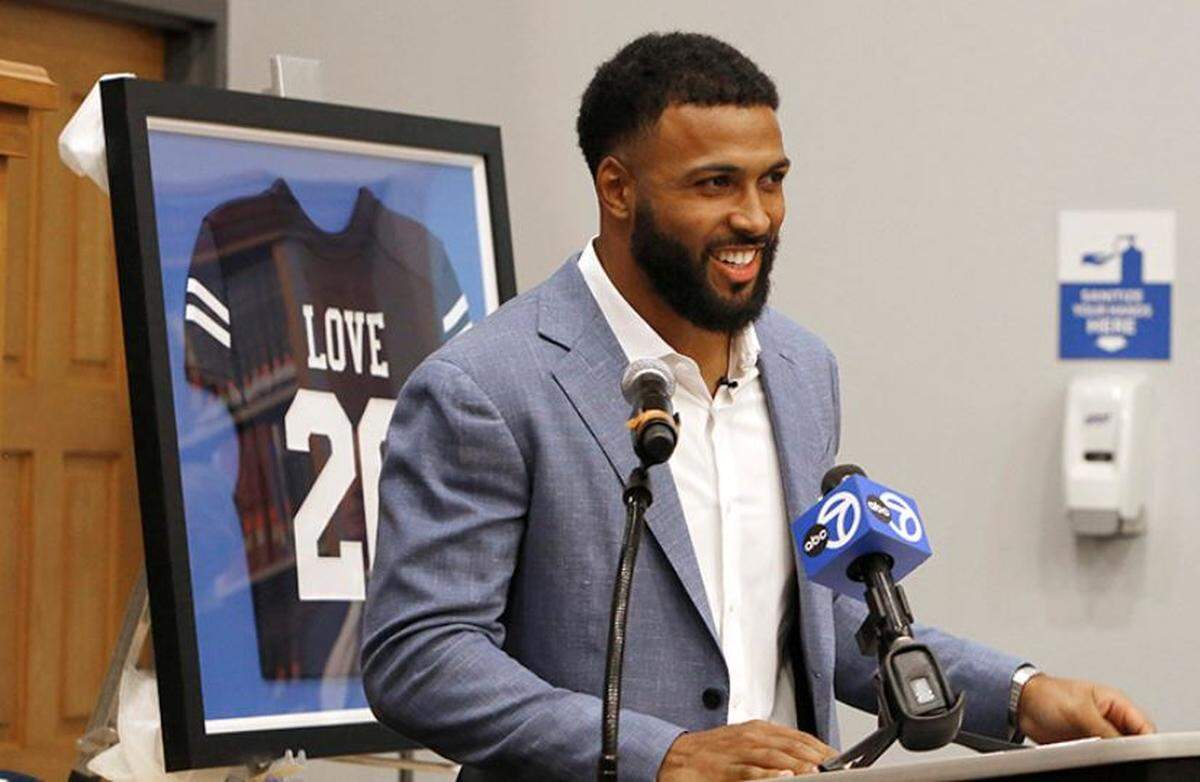 Seahawks Pro Bowl safety Julian Love speaking in July 2023 at a ceremony at his alma mater Nazareth Academy in La Grange Park, Illinois. Nazareth Academy inducted Love, Nazareth Class of 2016, into its athletics hall of fame and retired his football jersey number. Love led Nazareth to consecutive Illinois state titles in 2014 and ’15 before playing collegiately at Notre Dame.