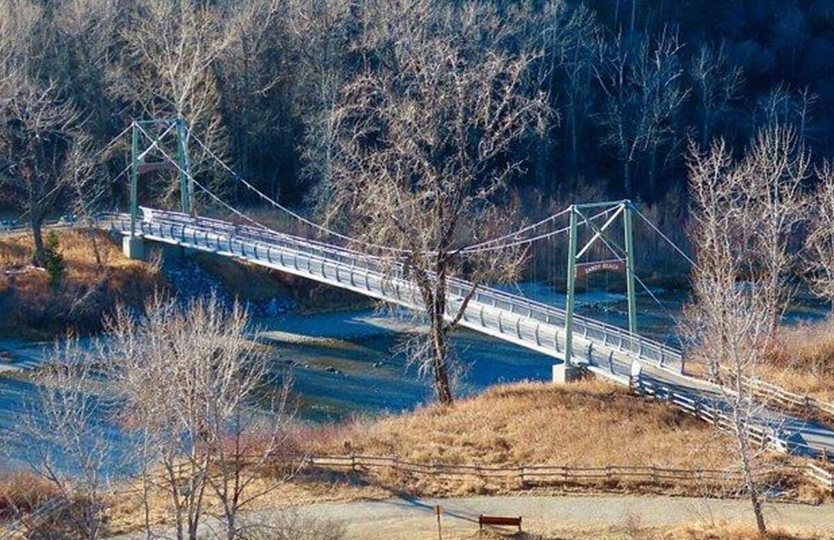 An example of a suspension style pedestrian bridge.