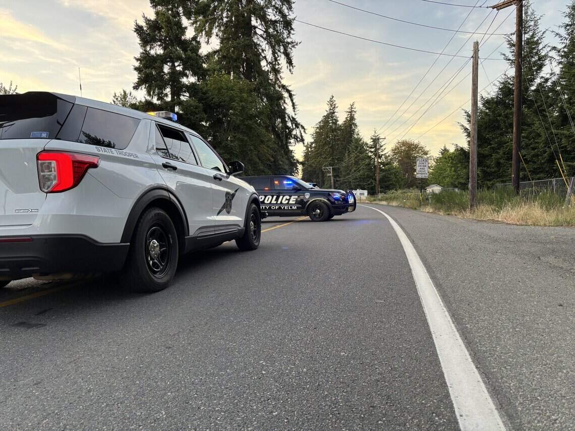 Amazing Four Hurt, Including Two Children, After Deputy Pursuit Ends In Tacoma Crash And Fire Scene in HD Amazing Four Hurt, Including Two Children, After Deputy Pursuit Ends In Tacoma Crash And Fire Scene in HD