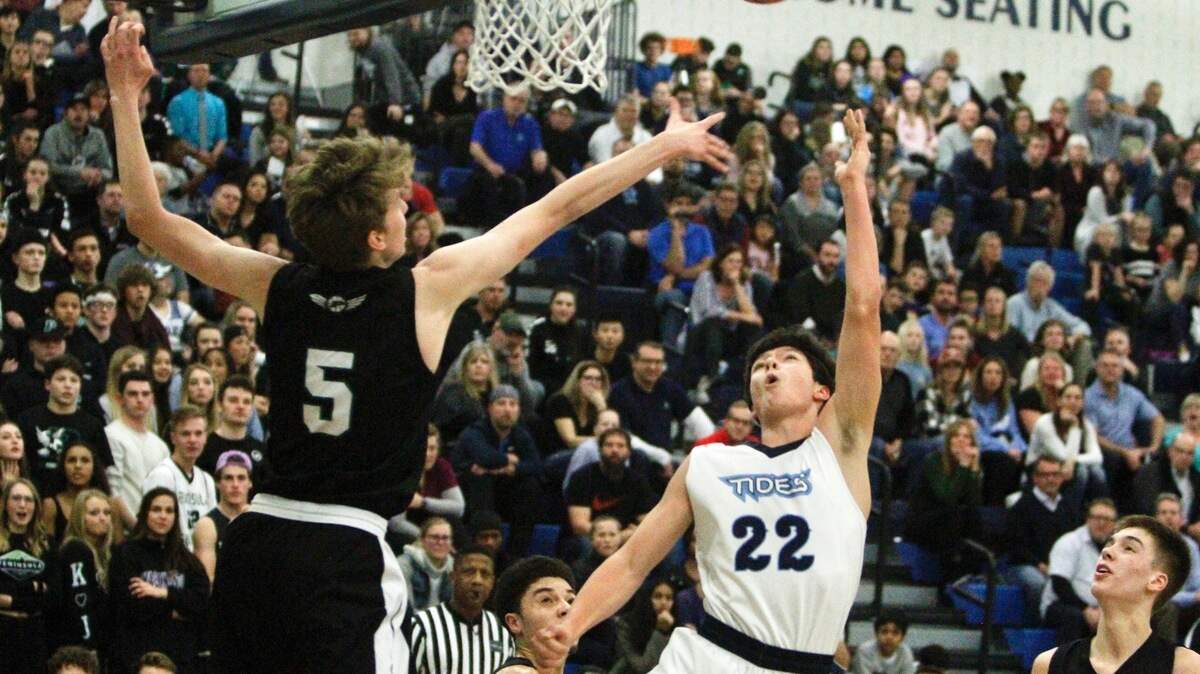 Gig Harbor High School sophomore forward Zach Toglia poured in 23 points in the first meeting between Gig Harbor and Peninsula on Wednesday, Jan. 9, 2019. Gig Harbor won, 50-42.