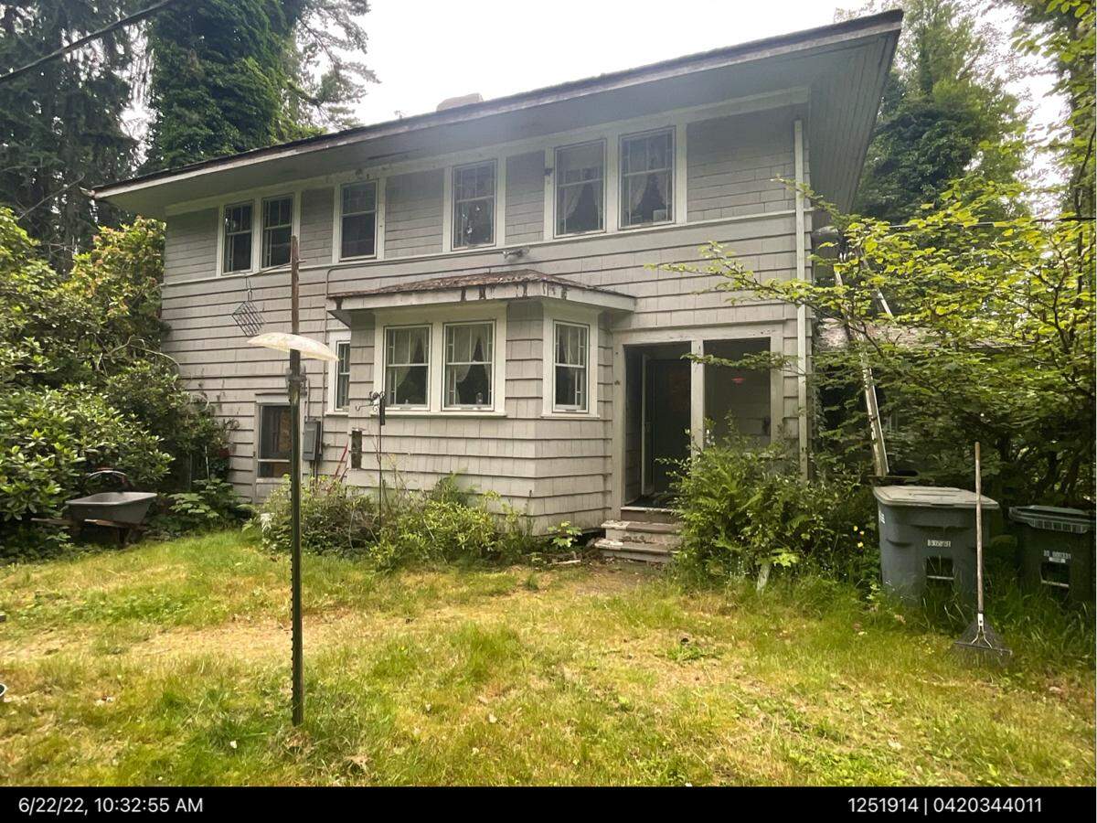 Pierce County Assessor-Treasurer records show the Minnich house at 1701 13th Street Southeast.