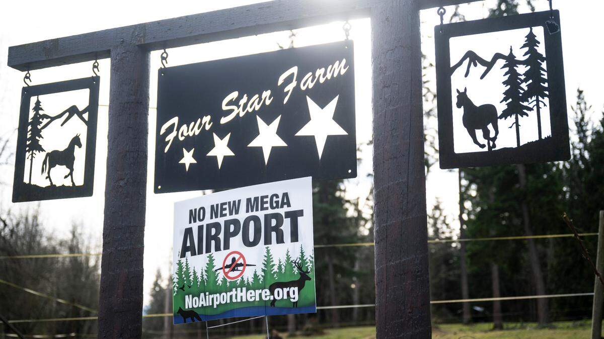 WA airport-siting group delivers final report to the state. Here’s what the CACC recommends