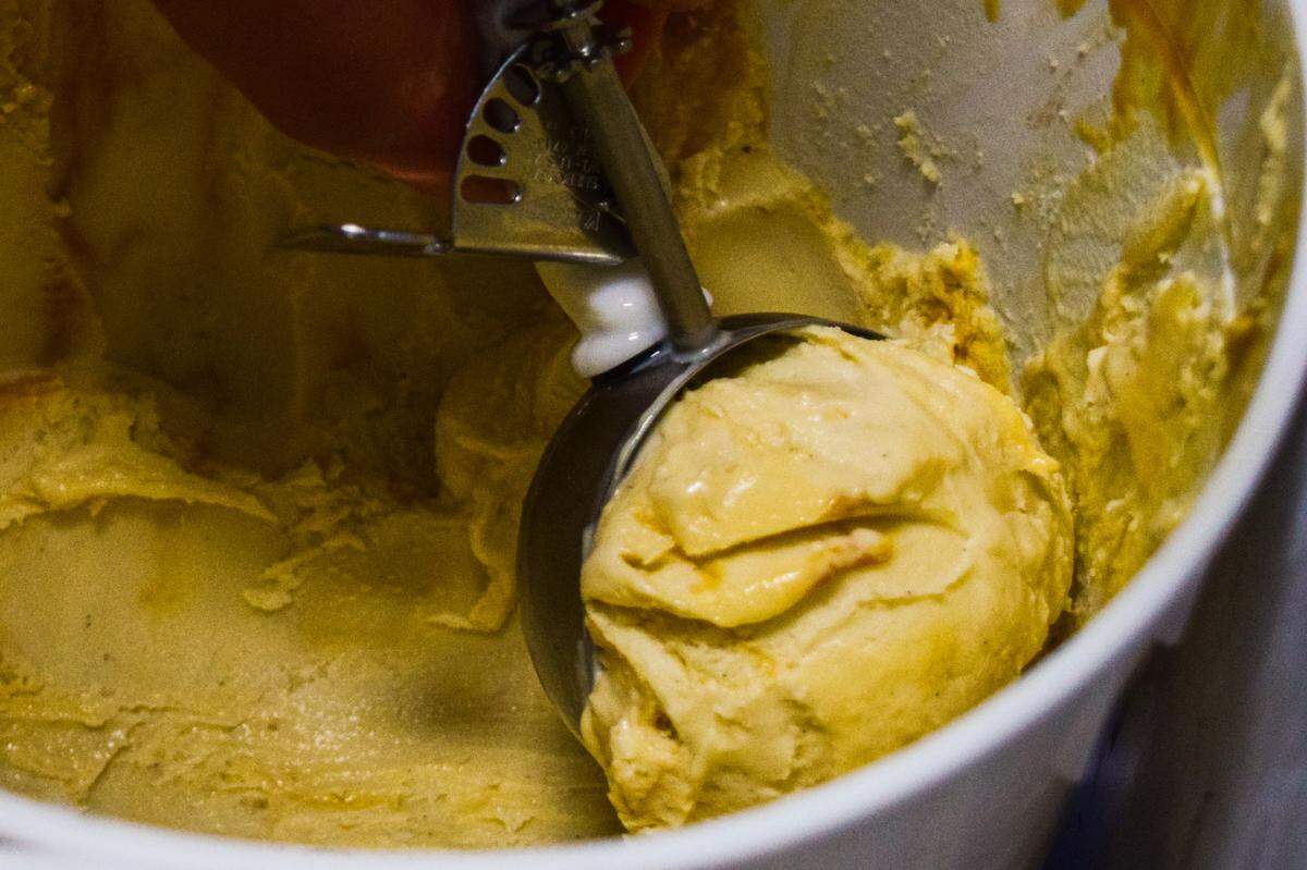 IScreamery stands out for its dedication to homemade components, including cookie crumbles and jams. The Bee’s Knees shown here is one staple flavor in a repository nearing 100 recipes.