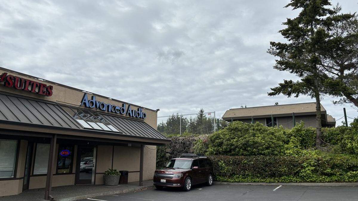 A 25-year-old man has been arrested for stealing a $9,000 clarinet from High Note Audio on Tacoma Mall Boulevard.