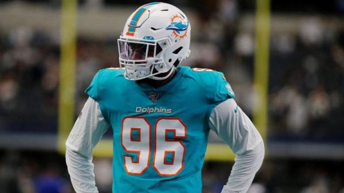 As they wait on Jadeveon Clowney, Seahawks have another, younger, pass rusher to consider