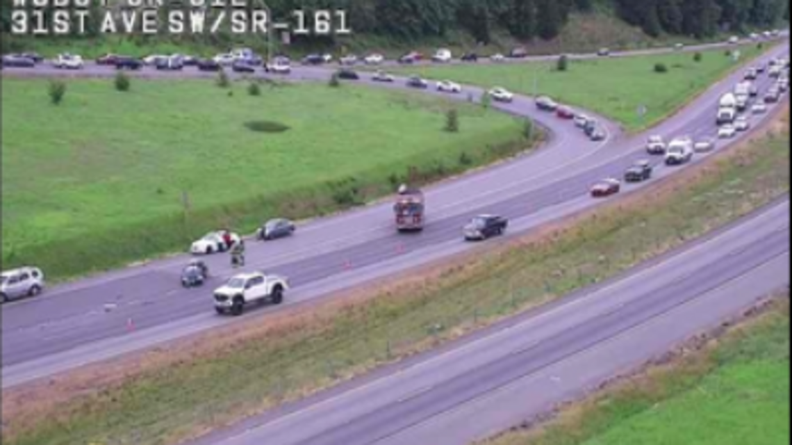 Crash on SR 512 ramp near Puyallup causes fatality, snarls afternoon commute