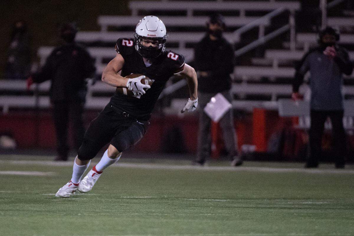 Steilacoom’s Logan Brady runs after a catch during the third quarter. Lincoln played Steilacoom in a football game at Steilacoom High School in Steilacoom, Wash., on Friday, March 12, 2021.