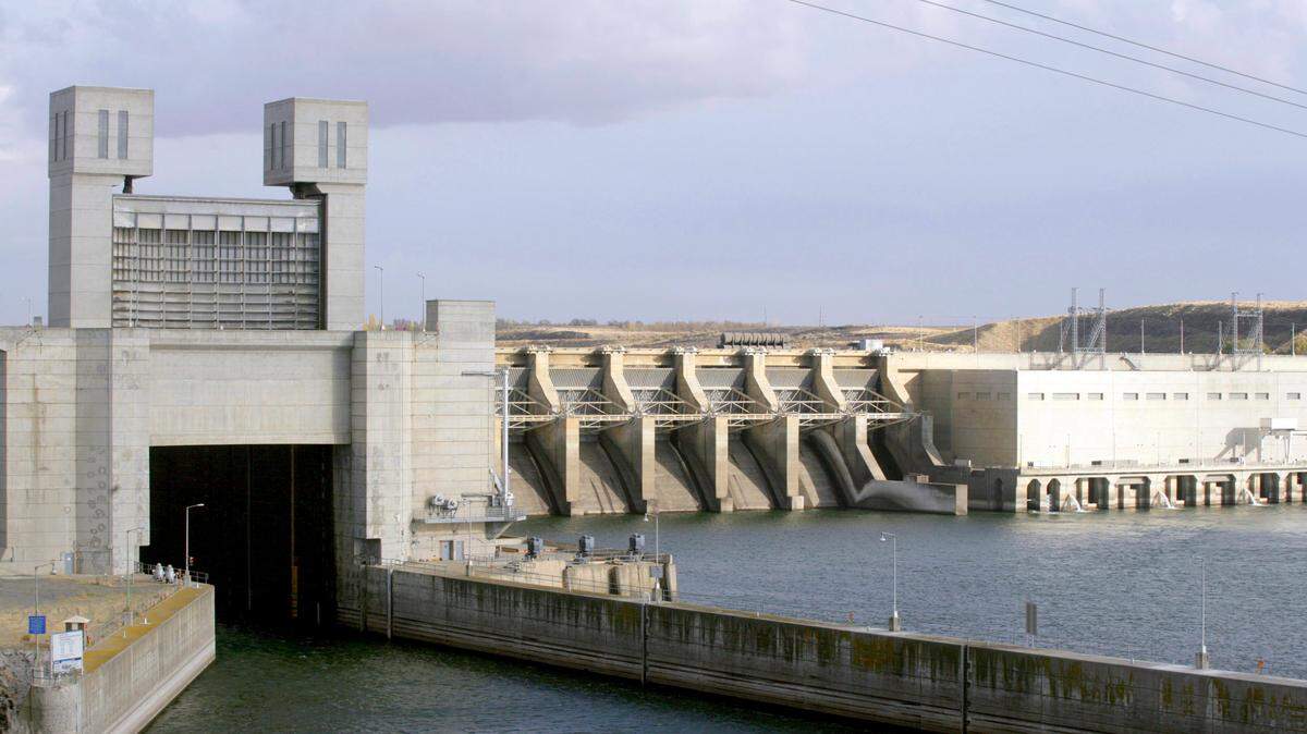 FILE - This photo shows the Ice Harbor dam on the Snake River in Pasco, Wash, Oct. 24, 2006. In a move that conservationists and tribes called a potential breakthrough, President Joe Biden has directed federal agencies to use all available authorities and resources to restore “healthy and abundant” salmon runs in the Columbia River Basin. (AP Photo/Jackie Johnston, File)