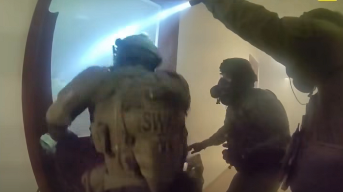 SWAT team uses chainsaws, K9s to apprehend Olympia felony assault suspect