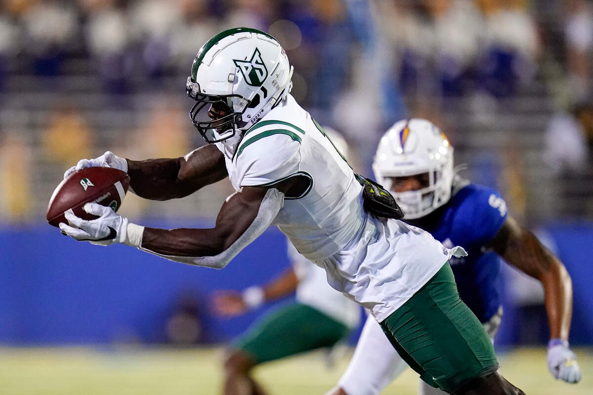 Portland State wide receiver Emmanuel Daigbe (1) catches a pass against San Jose State during the second half of an NCAA college football game in San Jose, Calif., Thursday, Sept. 1, 2022. (AP Photo/Godofredo A. Vásquez)